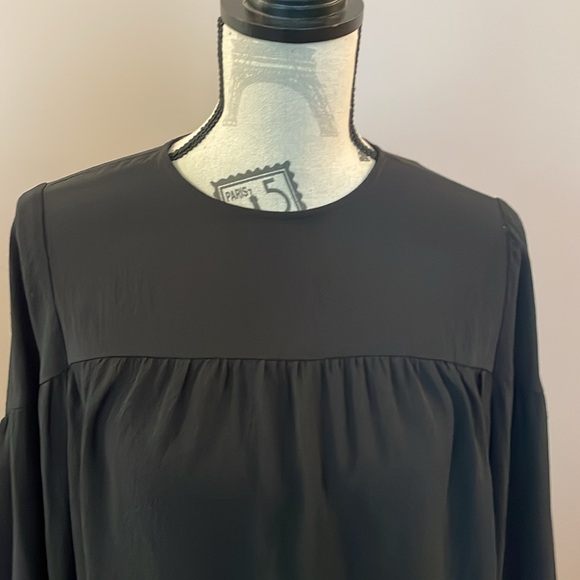 RW&CO Black Ruffled Long Sleeve Blouse - Picture 6 of 8